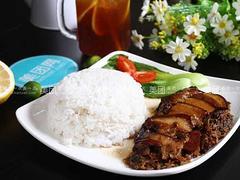 福香源餐飲管理 專業(yè)食堂承包服務(wù)，為福州及閩侯縣單位提供放心的餐飲解決方案